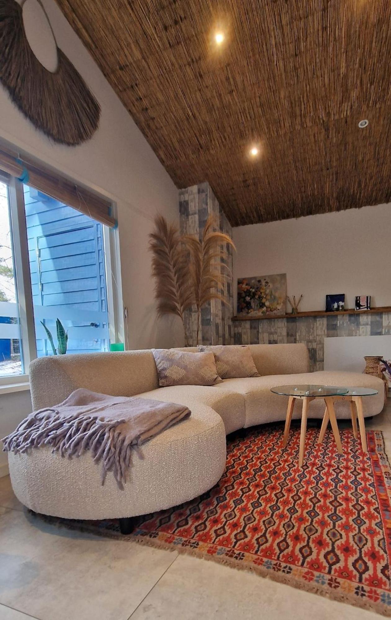 Holiday home Zen-bungalow No 2 Met Sauna En Hottub Rheezerveen